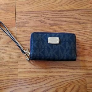 NWOT Coach small wristlet